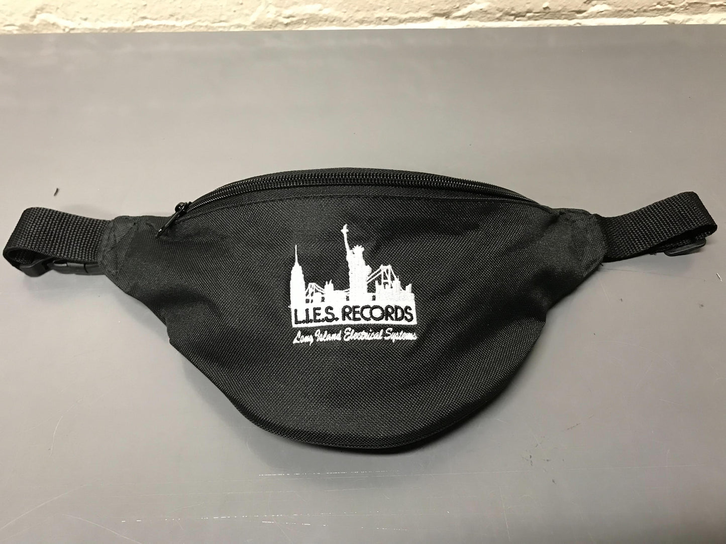 L.I.E.S. Records - Skyline fanny pack - Black