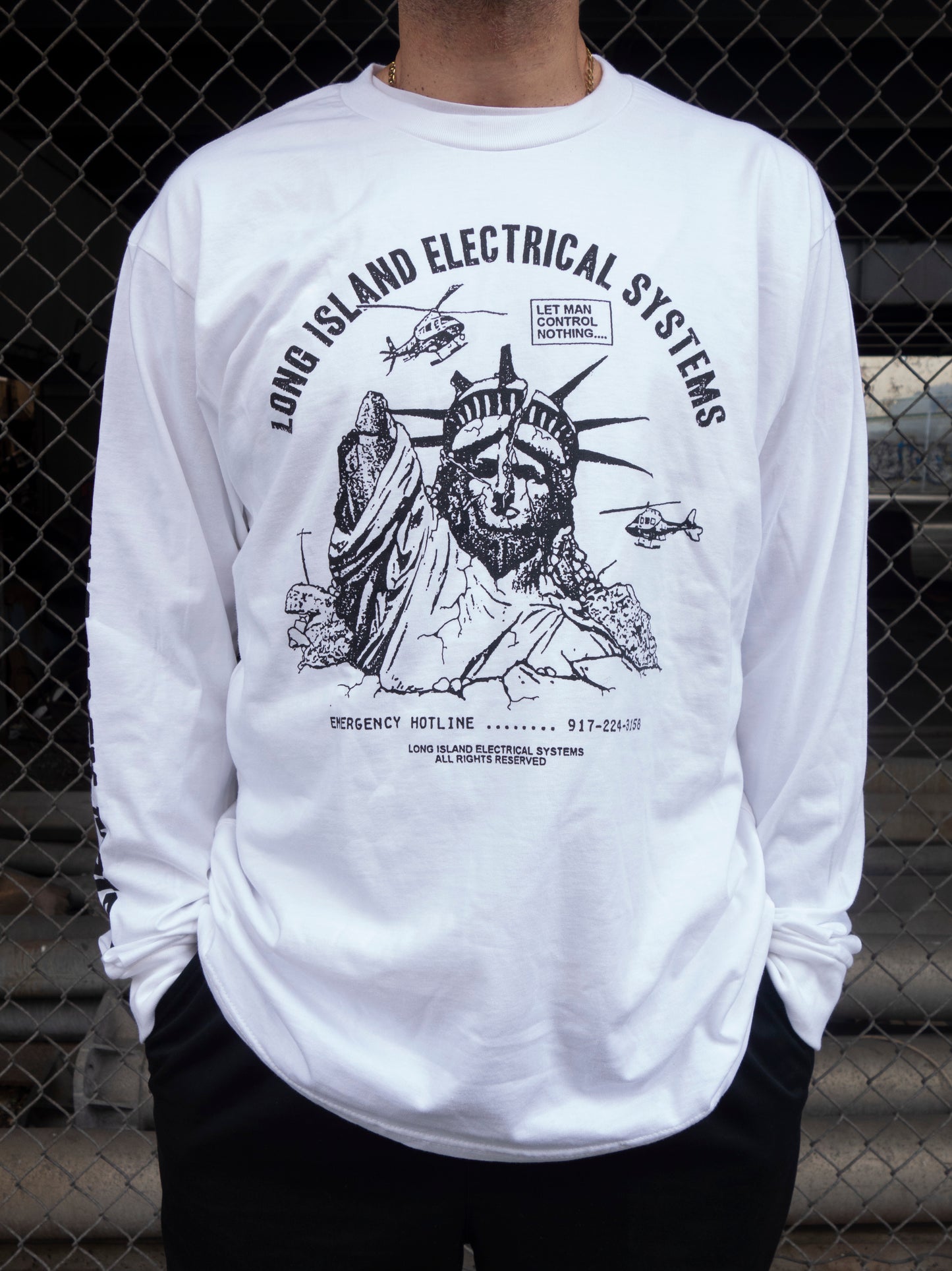 Statue L/S Tee - White